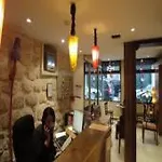 Plug Montmartre By Hiphophostels *