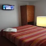 Hostal Plug Montmartre By Hiphophostels