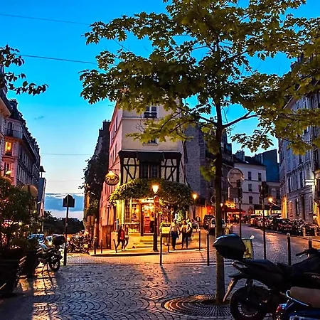 Plug Montmartre By Hiphophostels * Paris