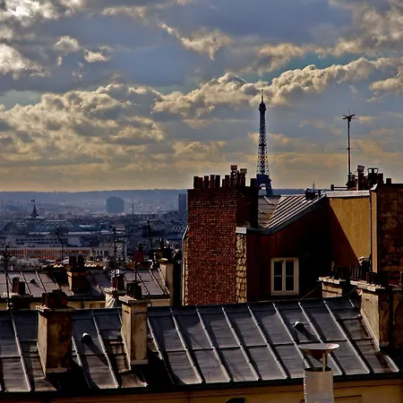 Hostel Plug Montmartre By Hiphophostels Paris