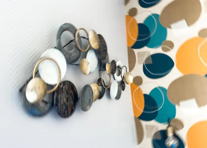 Plug Montmartre By Hiphophostels