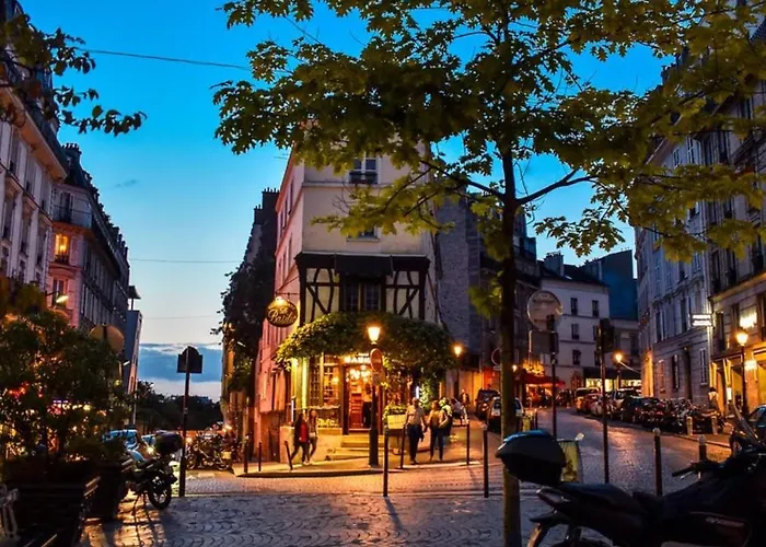 Plug Montmartre By Hiphophostels * Paris