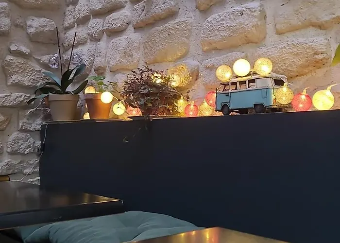 Hostel Plug Montmartre By Hiphophostels *