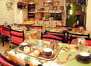 Plug Montmartre By Hiphophostels