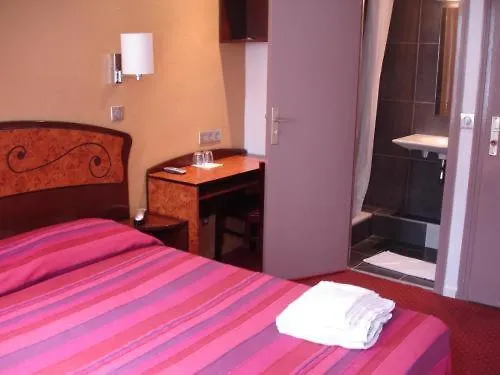 Hostel Plug Montmartre By Hiphophostels Paris